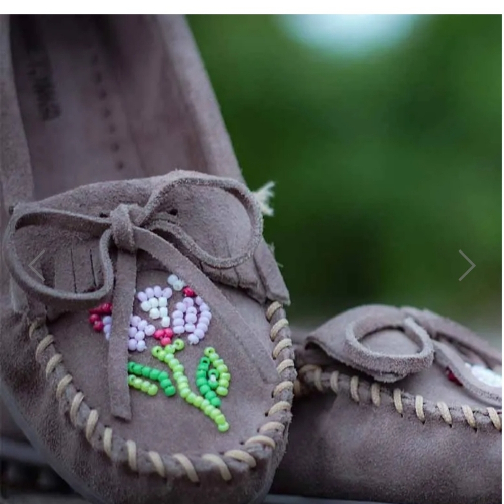 Minnetonka Beaded Moccasins